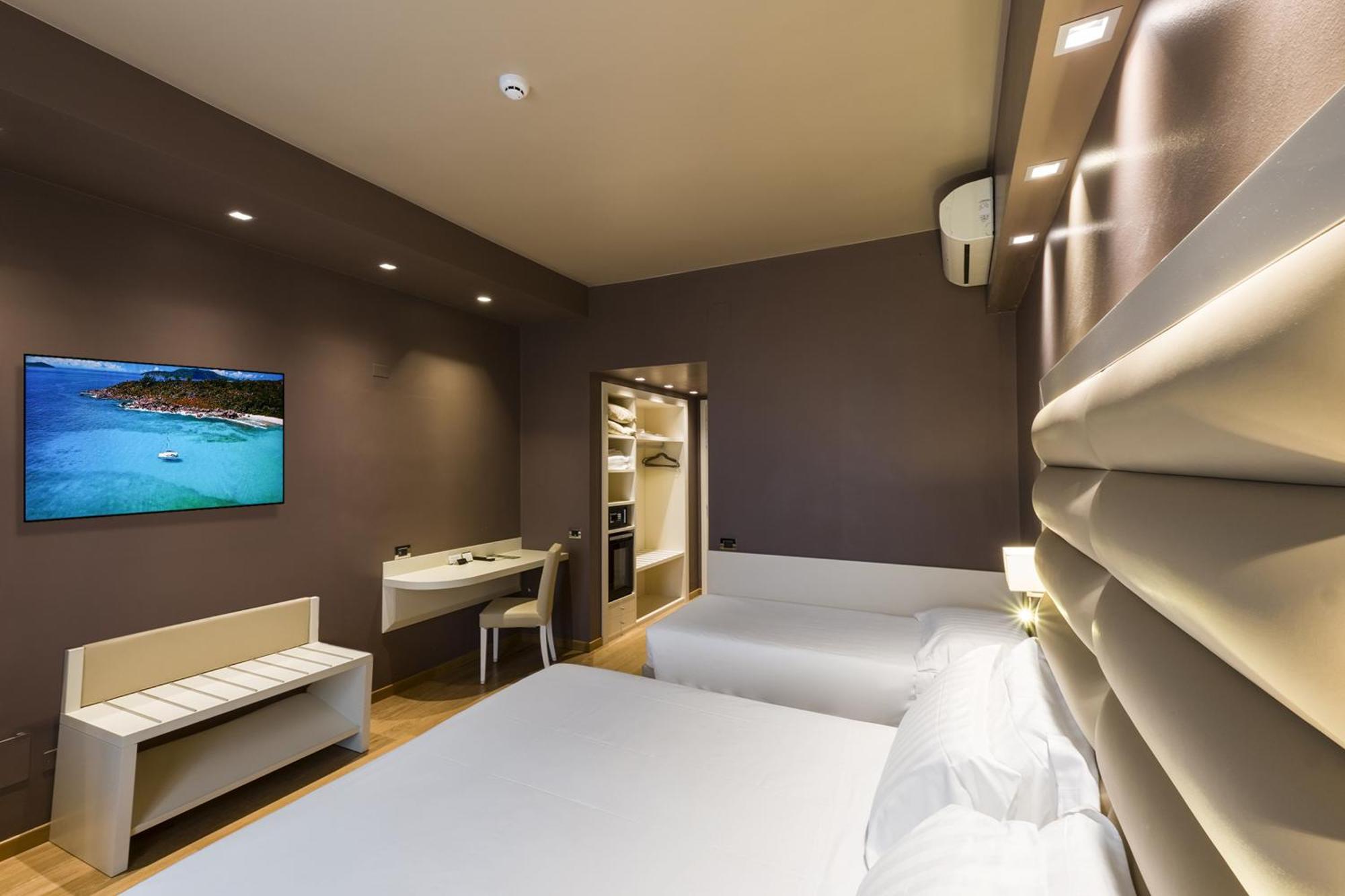 Hotel Touring แฟร์รารา ห้อง รูปภาพ